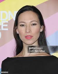 Ursula Mills's Instagram, Twitter & Facebook