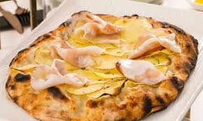 Presso la pizzeria pummare è. Le Migliori 30 Pizzerie Di Roma Tra Lunghe Lievitazioni E Tanta Passione La Repubblica