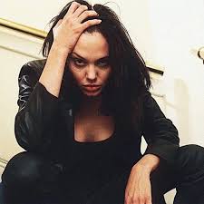 80 90s 00s On Instagram Angelinajolie 90s In 2020 Instagram Mirror Selfie 90s 00s