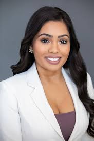 Jessica Narayan's Instagram, Twitter & Facebook