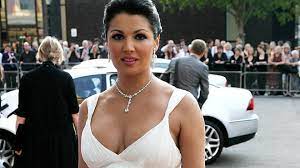Welcome to the official facebook page of anna netrebko! Who Is Anna Netrebko The Russian Operatic Soprano Classic Fm