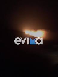 Φωτιά από κεραυνό στα μεσοχώρια του δήμου καρύστου εικόνες&βίντεο. Eyhpnta7w8y Qm