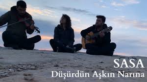 Sasa Dusurdun Askin Narina Sozleri Dusurdun Askin Narina Karistirdin Kule Beni Atin Yolun Kenarina Yar Gectikce Gore Beni Kirda M Muzik Sarkilar Ask
