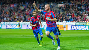 Za reprezentaci odehrál michael krmenčík 26 zápasů a vstřelil v ní 9 gólů. His Daughter S Birth And Winning Goal Against Sparta What A Weekend For Krmencik Fc Viktoria Plzen