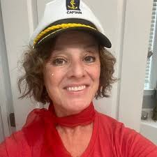 Roxanne Nicholson (@roxygirl052)