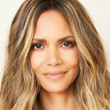Celebrity Beauty Profile: Halle Berry