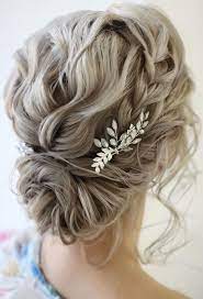 64 Chic Updo Hairstyles For Wedding And Any Occasion Wedding Hairstyles Updo Medium Length Hair Styles Romantic Wedding Hair