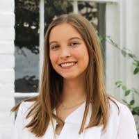 Kelly Summerlin's Instagram, Twitter & Facebook