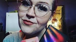 Kayla Robb's Instagram, Twitter & Facebook