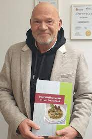 Mit dem schwerte routenplaner von meinestadt.de kann die schnellste verbindung (bus, bahn, auto, fahrrad, zu fuß) gefunden werden. Haus Am Stadtpark Eigenes Kochbuch Mit Lieblingsspeisen Der Bewohner Schwerte