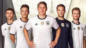 Последние твиты от kks kalisz (@kaliskikks). Niemcy Zaprezentowali Stroje Na Euro Zdjecia Wideo Gol24