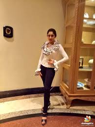 Sayyeshaa Saigal Photos - Tamil Actress photos, images, gallery, stills and  clips - IndiaGlitz.com