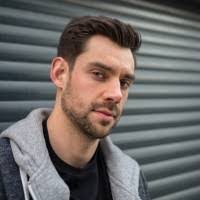 Jamie Maes's Instagram, Twitter & Facebook