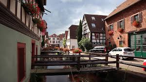 Die einzelnen objekte bieten ihren bewohnern eine gemütliche unterkunft mit hohem wohnkomfort. Denkmalzone Altstadt Annweiler Am Trifels Objektansicht