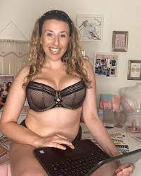 Curvy Kate | D-K Cup on X: This is my bad ass boss babe set which I wear  for a busy day in the office - @weiros 💻 💕 ✨ Join Katie (