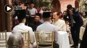Join facebook to connect with vincent tan and others you may know. Vincent Tan Berpantun Di Majlis Pernikahan Anak Video Dailymotion