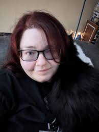 Recovering from thyroid surgery with cat companions