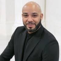 500+ "Willy" profiles