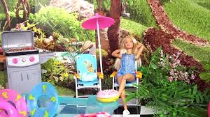 Disfruta vistiendo a la famosa muñeca de mattel barbie, además de poder vivir otras muchas aventuras junto a ken, su hermana chelsea y todas las amigas que siempre le acompañan. El Reto De Pausa Con La Familia Barbie Termina Mal Historias De Juguetes Titi Video Dailymotion