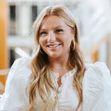 Regina Augustine's Instagram, Twitter & Facebook