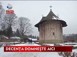 Partia soimul humor a devenit un reper pentru toti schiorii din moldova. Ati Fost Aici Gura Humorului Partia Soimul Manastirea Humor La Con Humor Outdoor Enjoyment