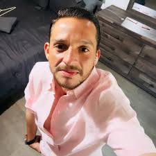 Vení a disfrutar de este delicioso 5 Pack #WendysHND 🥳 Pedilo por solo  L.99 en tu #Wendys favorito 🍔🍟 ‼️ Recorda podes pedir tu hamburguesa  Crispy deluxe Jr. o Jr deluxe.