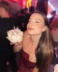 Amanda Felipetto (@mandafelipetto) • Instagram photos and videos