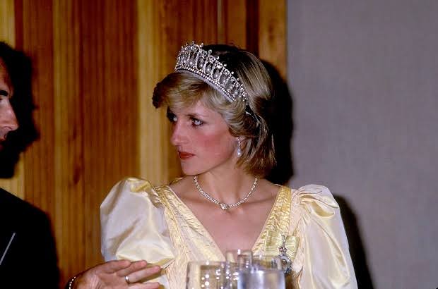 The multimillion-dollar mystery of Princess Diana's missing jewels - NZ  Herald