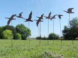 Large Flying Geese Garden Art Rusty Metal Geese Sculpture Etsy Metal Garden Art Rusty Metal Garden Art Garden Art