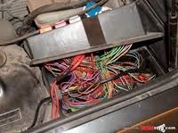 .the abs relay on the e36 316 compact is the red relay in the fuse box, which as u look under the bonnet is on the right hand side towards the back of the engine bay. Remove Fuse Box Bmw E36 On A Sony Xplod 52wx4 Wiring Diagram Dodge Wire Diag Losdol2 Jeanjaures37 Fr