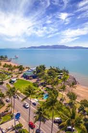 Pxy0705strand beach in townsville is the main beach of the city. Media Cdn Tripadvisor Com Media Photo S 09 B3 9