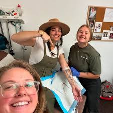 Paula Tipton's Instagram, Twitter & Facebook