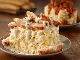 Pin By Amanda On Restaurant Foods In 2020 Olive Garden Chicken Alfredo Recipe Recipes Food