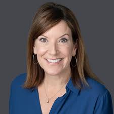 Michelle Aleshire's Instagram, Twitter & Facebook