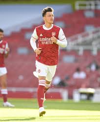 Fenerbahçe başkanı ali koç'un daha önce gerçekleşmesi zor bir rüya ifadesini kullandığı mesut özil transferinde mutlu son. Mesut Ozil On Twitter Season Prep Is M1o Yagunnersya Arsenal