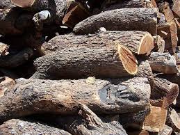 The smoky pine fragrance adds a great aroma to any occasion. Our Wood Paul Bunyan S Firewood