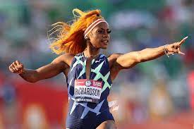 Born march 25, 2000) is an american track and field sprinter who competes in the 100 meters and 200 meters.richardson rose to fame in 2019 as a freshman at louisiana state university, running 10.75 seconds to break the 100 m record at the national collegiate athletic association (ncaa) championships. Michelle Obama Feiert Us Sprinterin Sha Carri Richardson