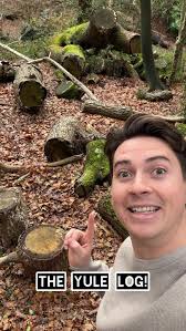 10 ghosts surrounding me?! I thought I'd share this from Tuesday when I had  a mini investigate by The Rufus Stone. I had done this walk before a month  ago and I