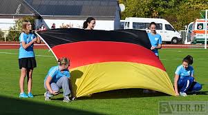 Folgende gruppen wurden für die europameisterschaft 1996 ausgelost Em 1996 Der Star Ist Die Mannschaft Die Letzten Em Helden 5vier 54 Trier Mosel Eifel Hunsruck