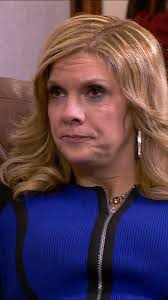 Mackenzie, Melissa and Abby butt heads when Mackenzie corrects Abby about  her "I just want to stay at home and eat chips!" quote.