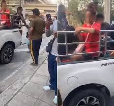 ศาลสั่งปรับ ครอบครัวหัวร้อน 2,500 บาท ดูหมิ่นเจ้าพนักงานขณะปฏิบัติหน้าที่ หลังถูกตำรวจเรียกตรวจรถป้ายแดงบรรทุกคนงานมาเต็มคัน ฝ่ายสามีอ้าง. Wi E2fmnmzttzm