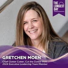 Gretchen Moen's Instagram, Twitter & Facebook
