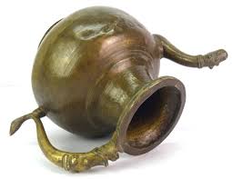 First, a quality brass item should not have any machining or mold marks or any other evidence that modern machinery was used in the. Antique Old Indian Rare Mughal Brass Pot Vessel With Spout G3 50 At Rs 21500 Piece Gulab Sagar Jodhpur Id 21783252462