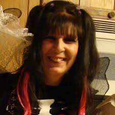 Lynette "federal con artist" Boyd (@Jamesbutcher080)