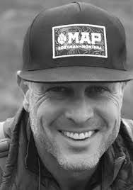 Chris Bunting's Instagram, Twitter & Facebook