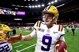 Nfl Draft Analyst Lance Zierlein Is Predicting That The Miami Dolphins Will Trade Up To Select Lsu Quarterback Joe Burrow With In 2020 Lsu Lsu Quarterback Lsu Football