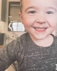 Chelsea was born in toronto, ontario where she took an interest in music at a young age (singing and then piano). Chelsea Deboer Chelseahouska Instagram Photos And Videos