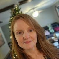 Elizabeth Kelsey's Instagram, Twitter & Facebook