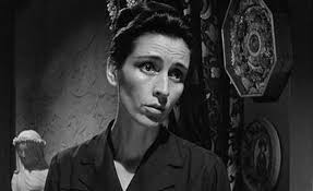 Philip Jackson as Chief Inspector James Japp in "Agatha Christie's Poirot:  The Veiled Lady" (1990)