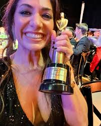 Gracias 2024 1- Gracias x este año IMPRESIONANTE… y gracias a todos los q  hicieron que este año haya sido tan increíble… 2. Amo tentarme en mi  Unipersonal con las cosas que